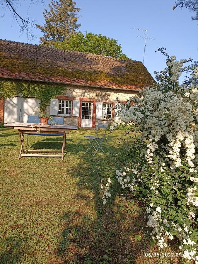 The Cosy Retreat Vila Mornay-sur-Allier Exterior foto